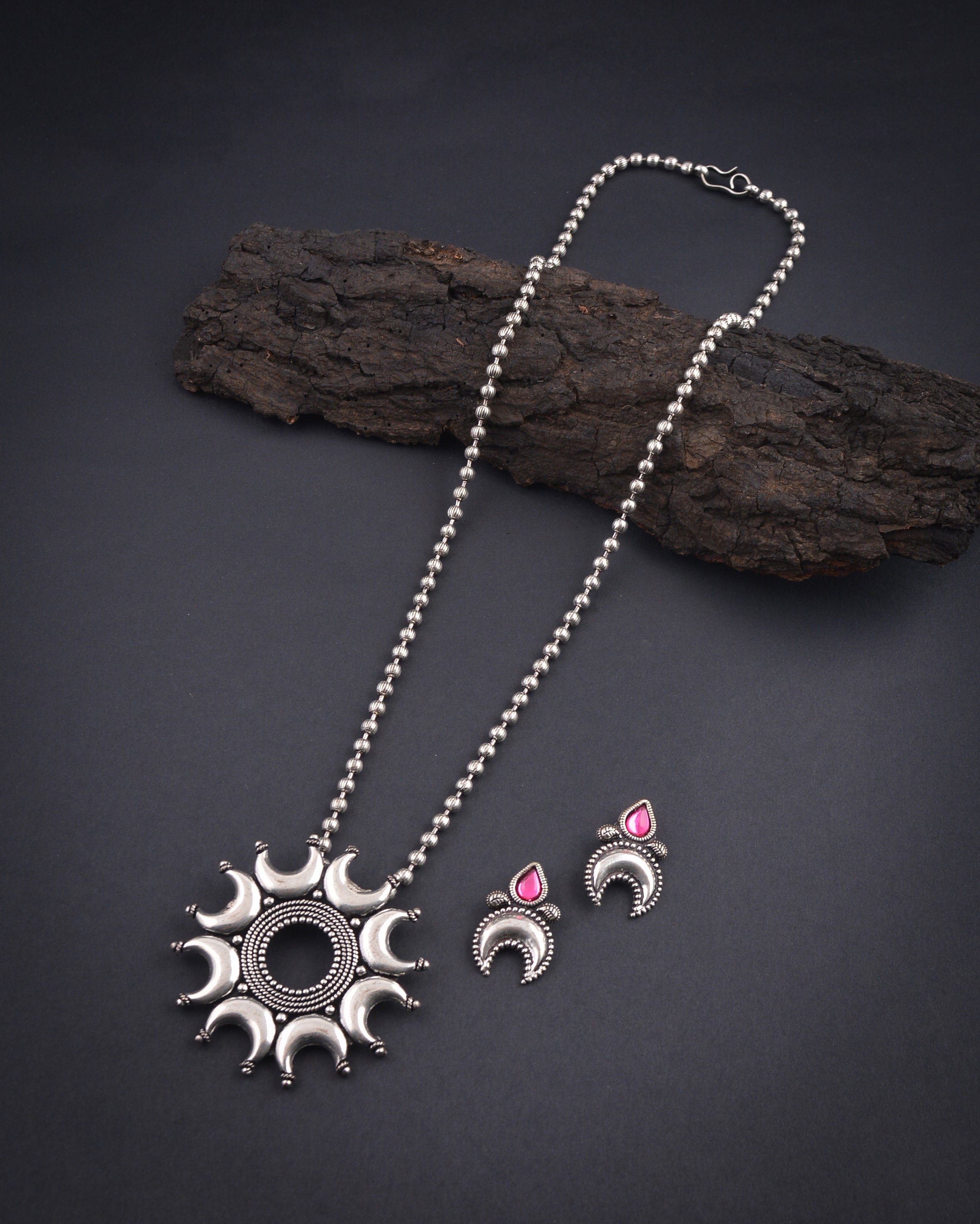 Chain Pendant