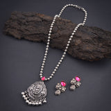 Oxidised Chain With Pendant